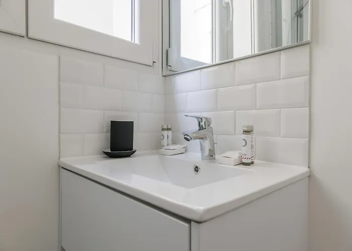 Charming Appt 2 Bdr 4p Sacre-coeur Διαμέρισμα *
