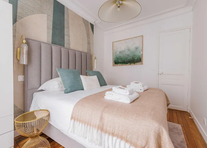 Charming Appt 2 Bdr 4p Sacre-coeur Παρίσι